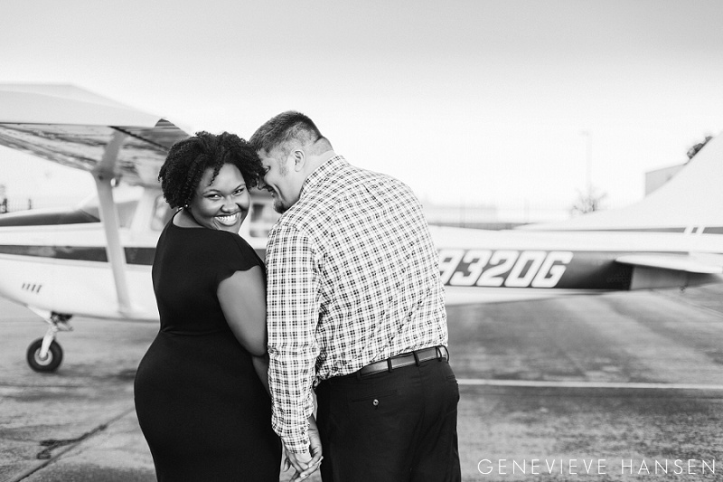 denver-engagement-session-airplane-adventure-airport-plane-broomfield-colorado-wedding-photographer-15