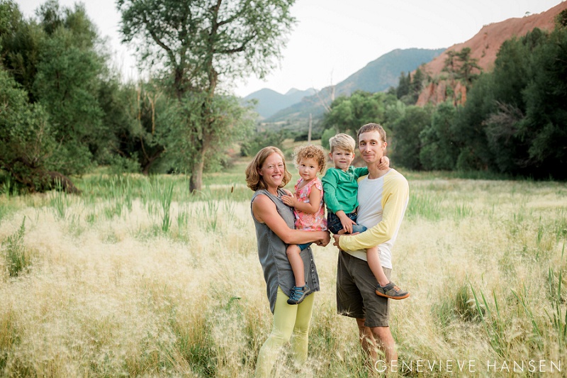red-rock-canyon-open-space-family-photo-session-colorado-springs-manitou-springs-co-tall-grass-wild-natural-22