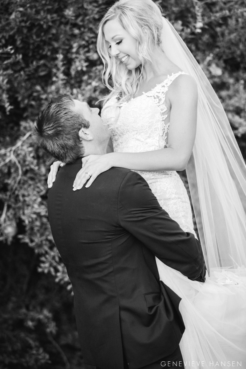 webster-farm-wedding-gilbert-arizona-wedding-photographer-natural-light-cranberry-bridesmaid-dresses-rustic-diy2016-10-14_0047
